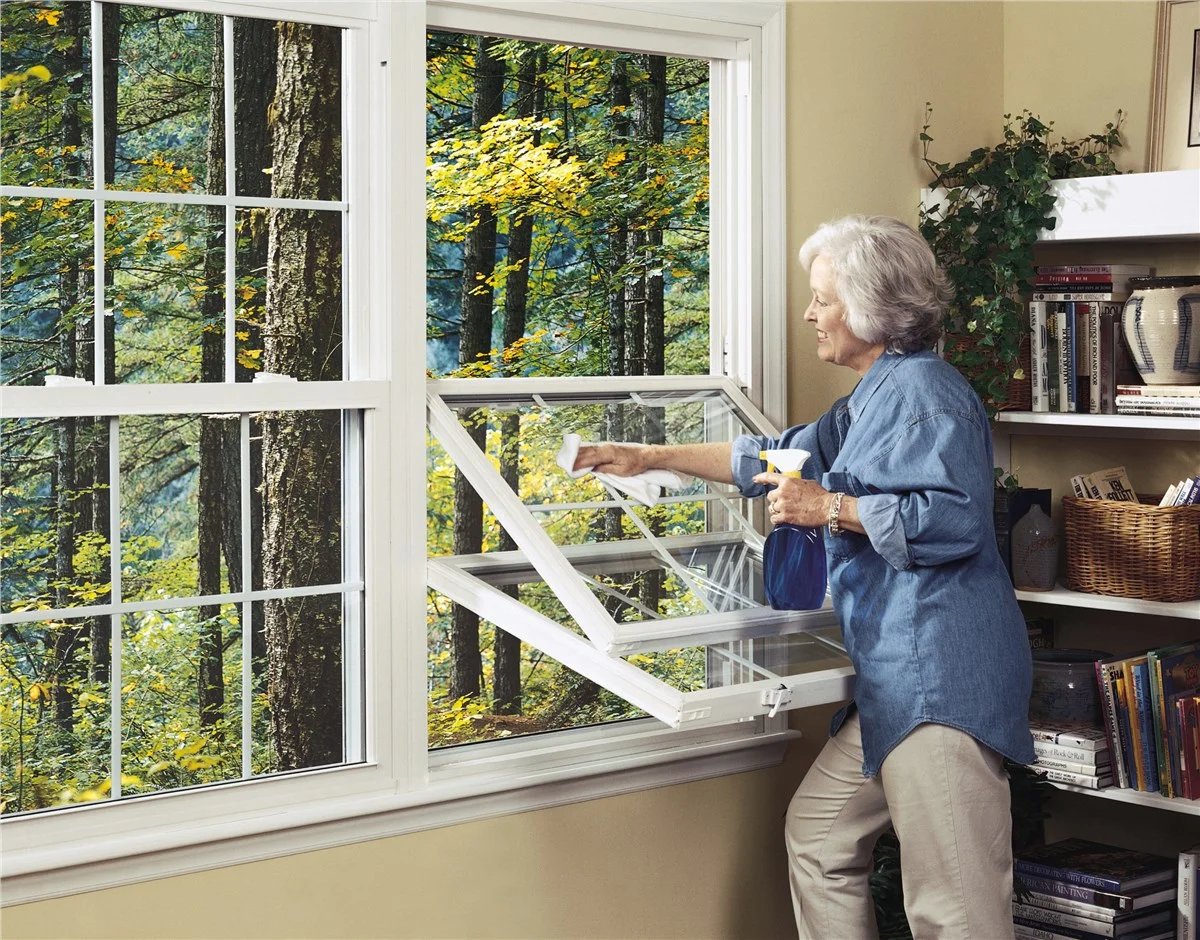 Tilt-in-Window-Cleaning